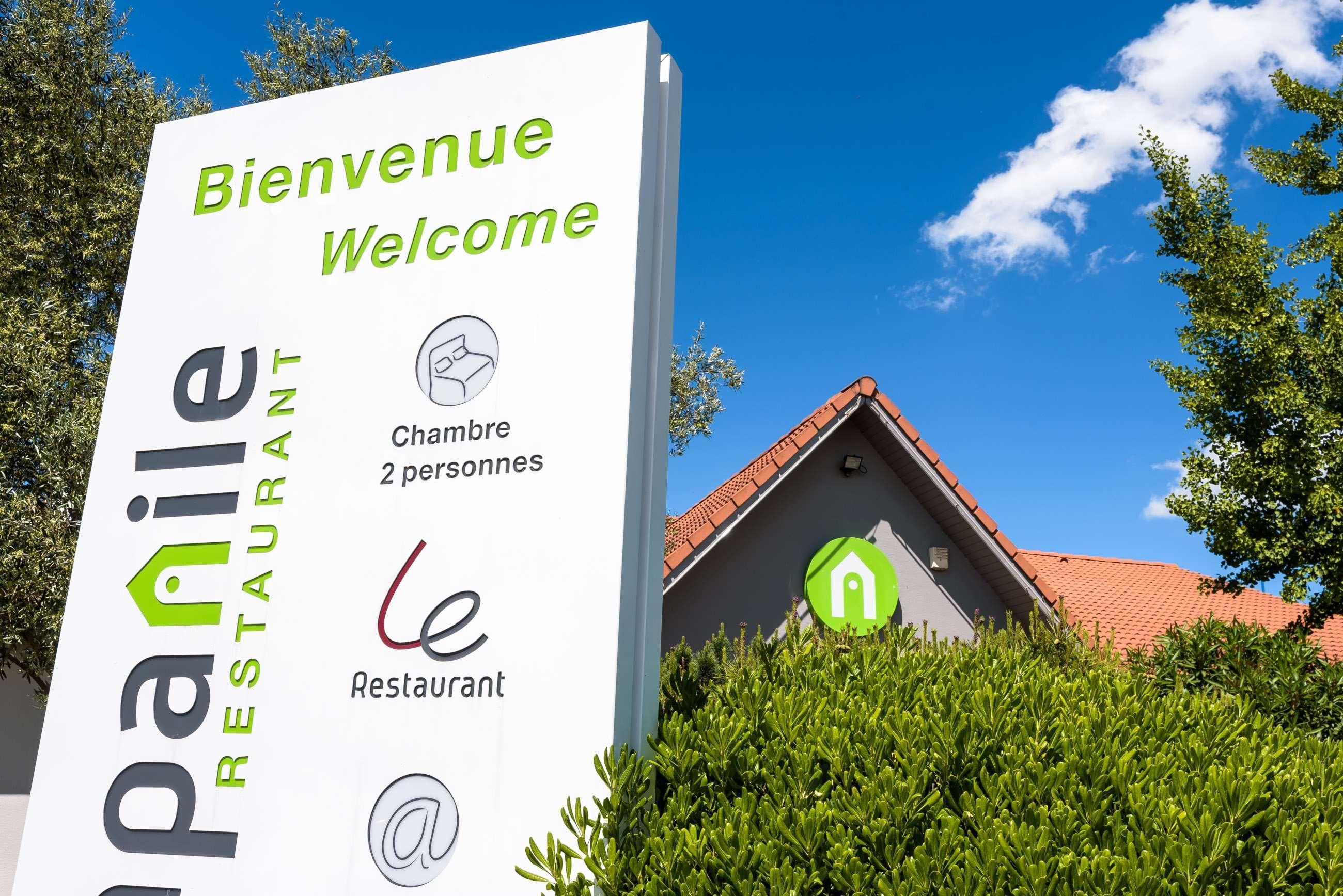 Campanile Toulouse Sesquieres Hotel Exterior foto